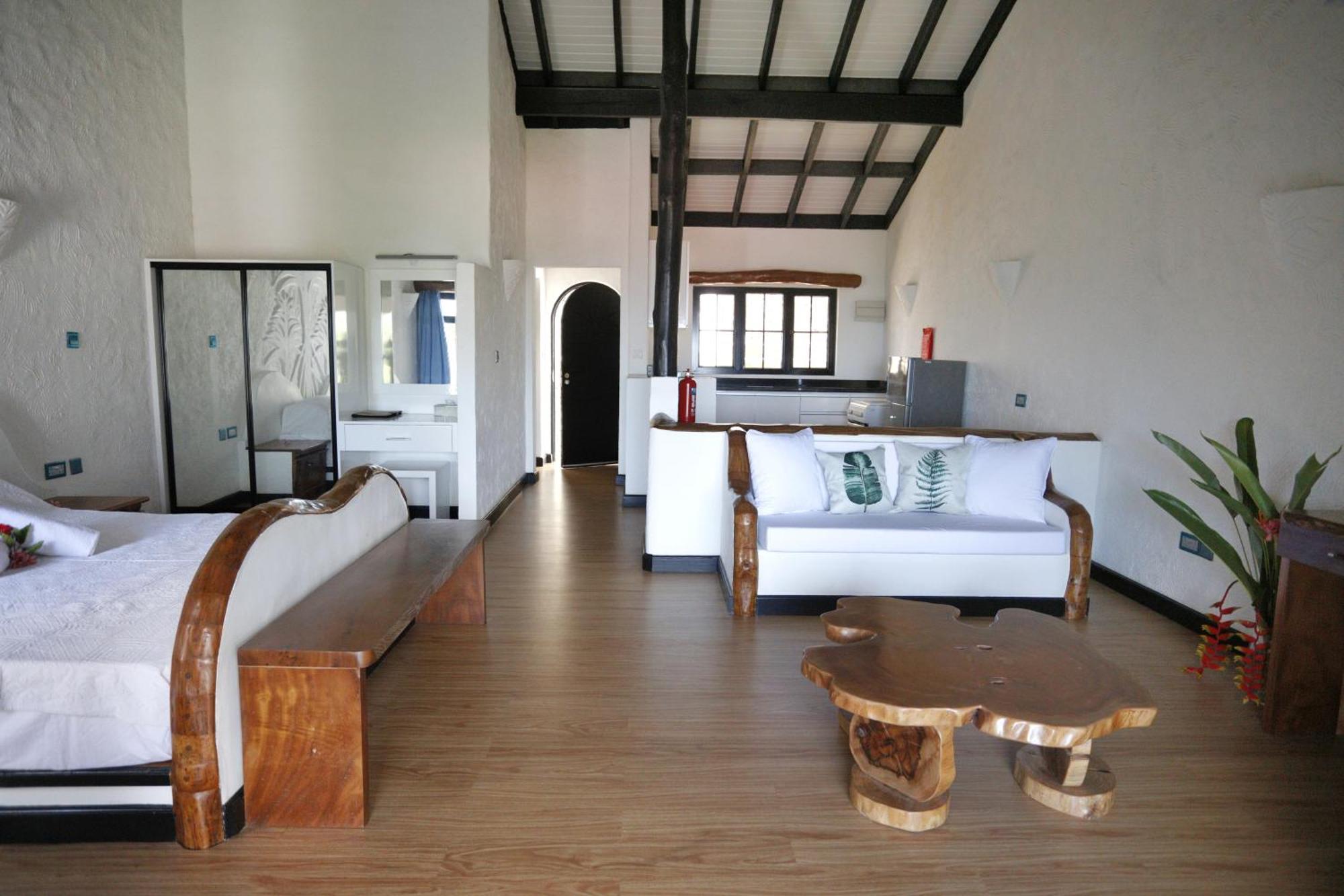 Apartament The Salty Palms Beau Vallon  Zewnętrze zdjęcie