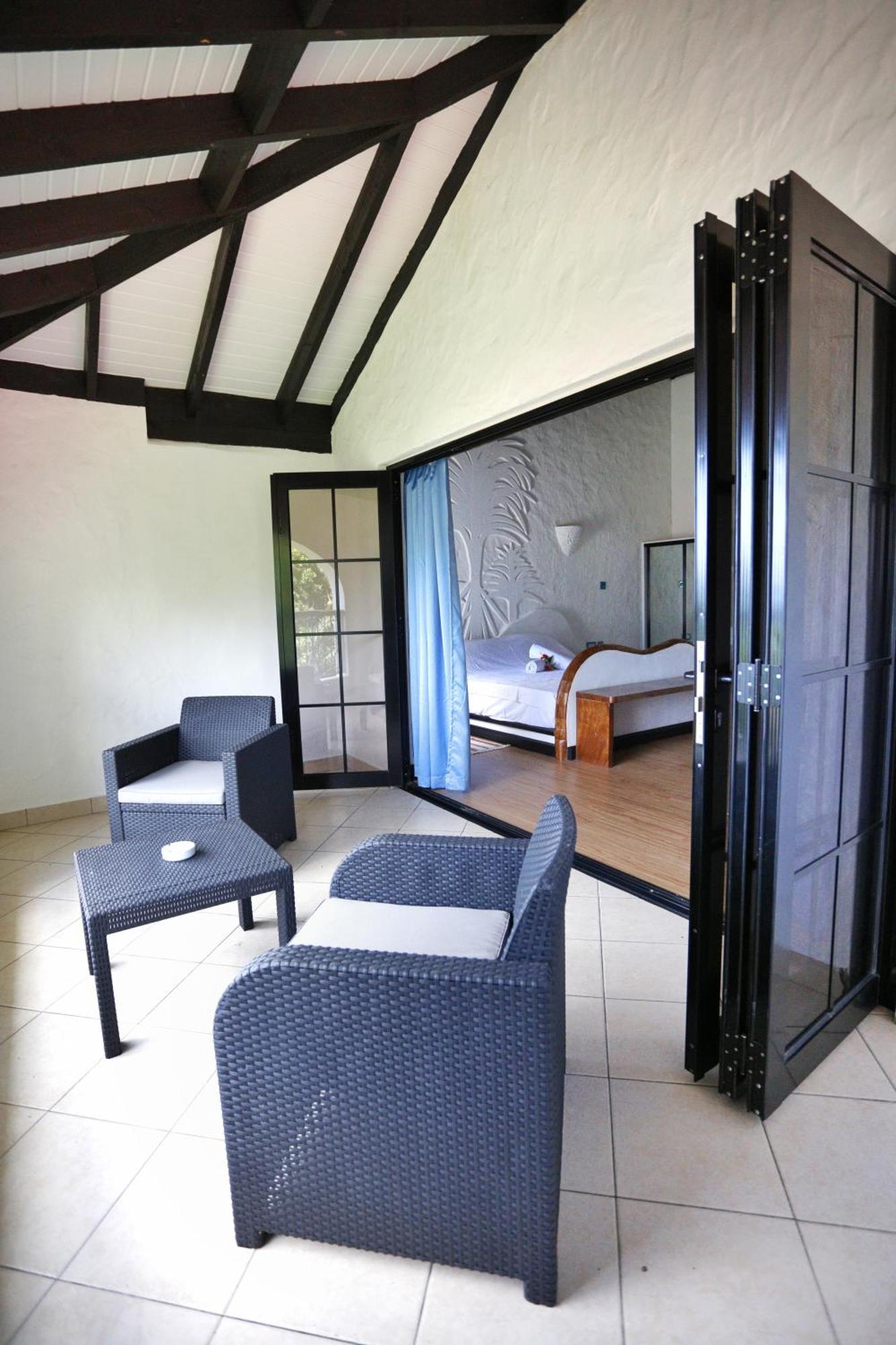 Apartament The Salty Palms Beau Vallon  Zewnętrze zdjęcie