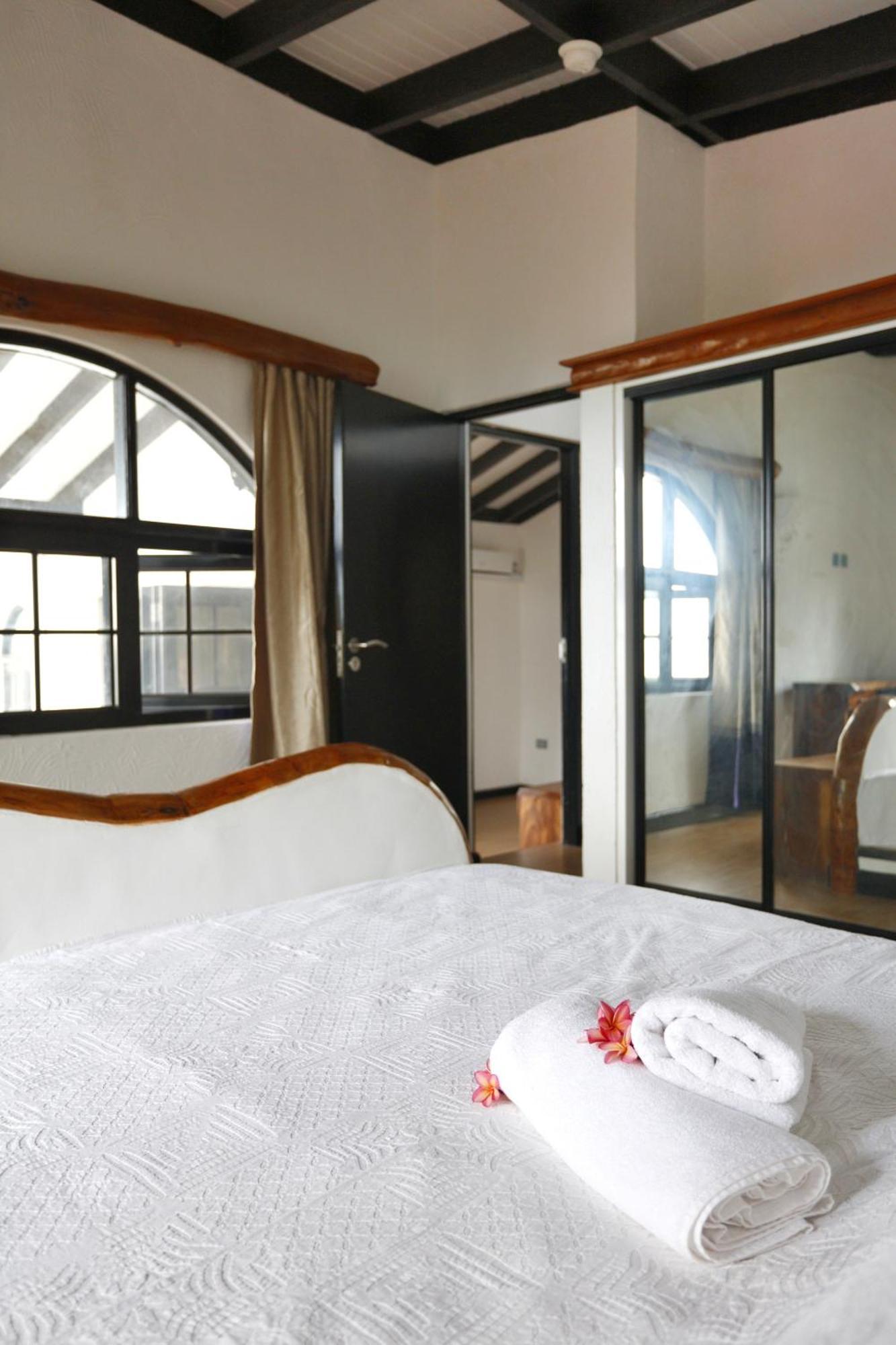 Apartament The Salty Palms Beau Vallon  Zewnętrze zdjęcie
